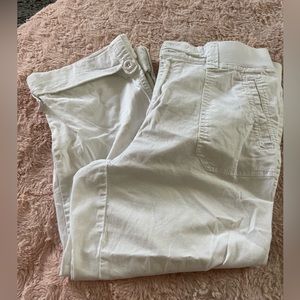 Ladies white Capri pants